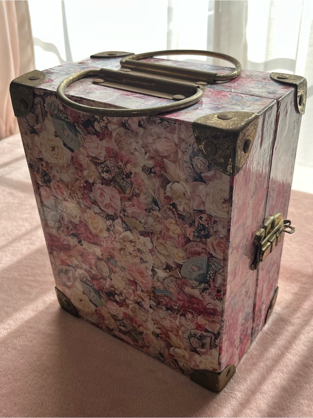 Vintage storage box